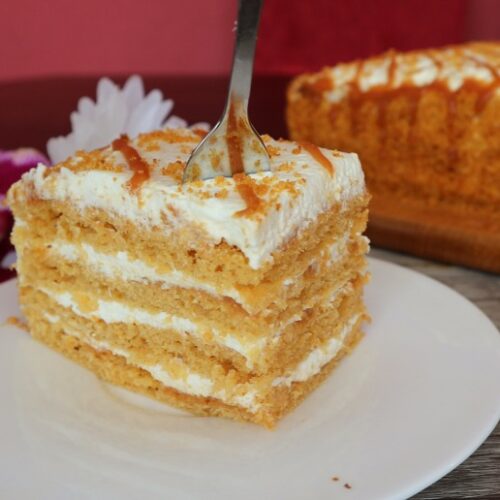 Cake "Caramel girl" (Russian caramel cake)